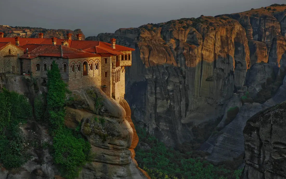 Meteora monasteries on rock pillars — full-day mainland tour from Athens